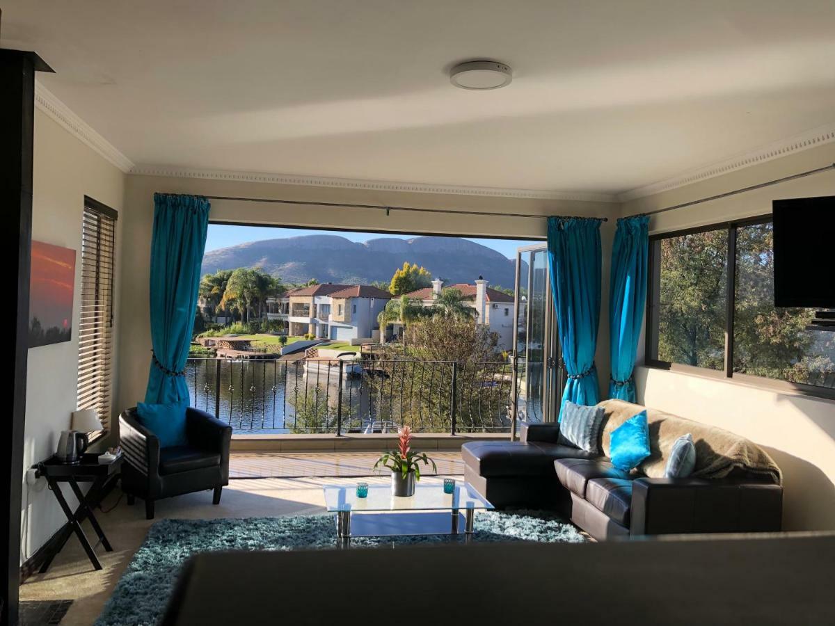 Rivendell Hotell Hartbeespoort Exteriör bild